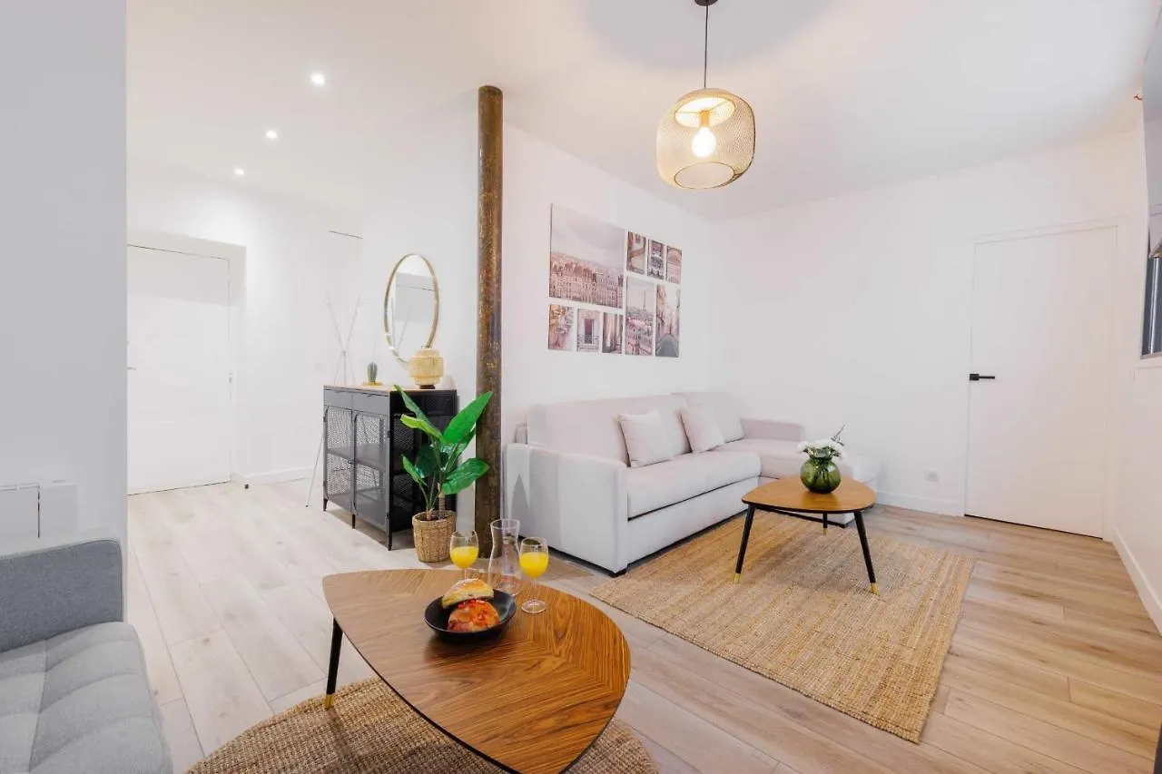 Apartment Exceptionnel Appartement A Proximite De Montmartre! Paris France
